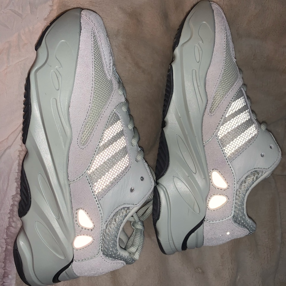 Brand new never worn Yeezy inspired sneakers